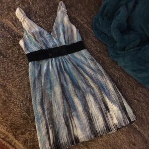 Sleeveless Kensie dress with fun waistband!